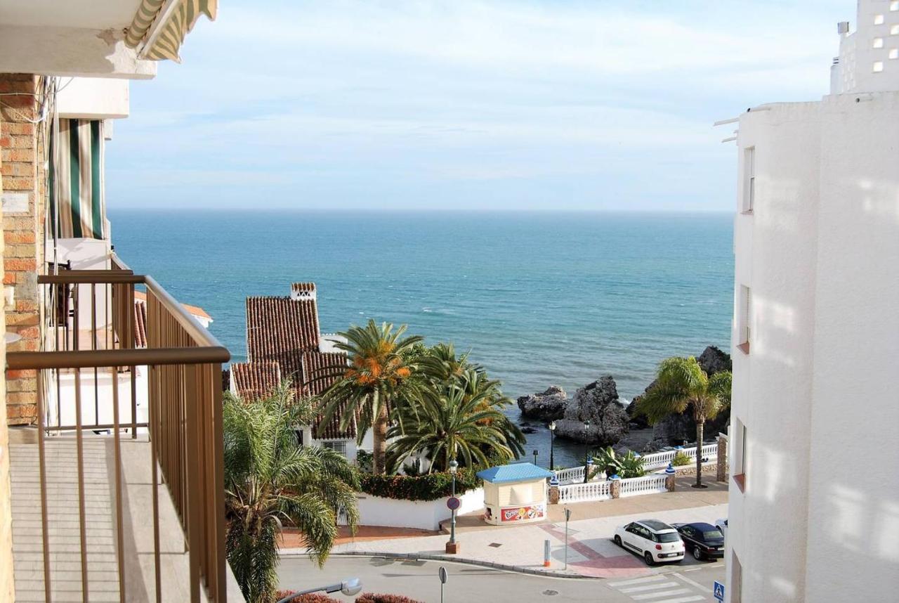 Apartamentos Latin Nerja Bagian luar foto